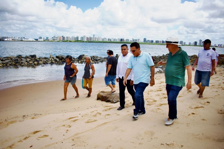 Prefeitura da Barra dos Coqueiros acolhe apelo de moradores da Atalaia Nova