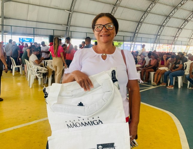 Governo de Sergipe reforça assistência dos agricultores com entrega dos cartões Mão Amiga em Cristinápolis