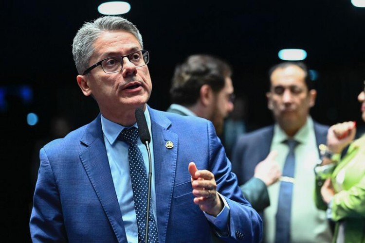 PEC da Blindagem: “Sou 1000% contra essa ideia vergonhosa”, afirma Alessandro
