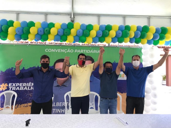 Convenção oficializa candidatura de Alberto Macedo (MDB) para prefeito e vice Tinho Martins (PSD) em Barra dos Coqueiros