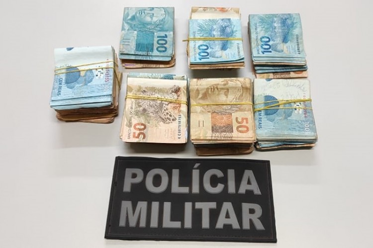 PM prende dupla suspeita de compra de votos com mais de cinquenta mil reais em Pedra Mole