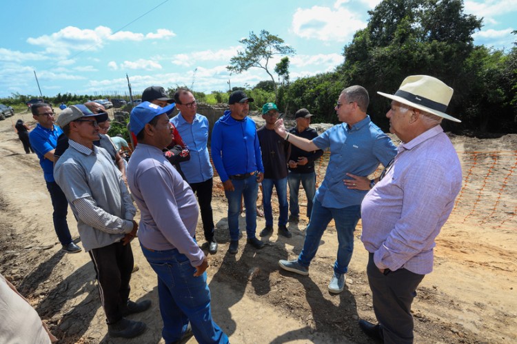 Governo do Estado vistoria obras de infraestrutura no sul sergipano e reforça investimentos na região