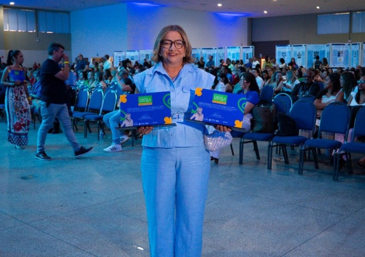 Gararu recebe 'Prêmio Escola Destaque Professora Zizinha Guimarães”