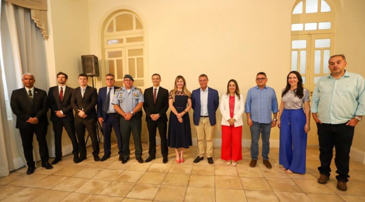 Governo de Sergipe assina acordo para estabelecimento de força integrada de segurança pública