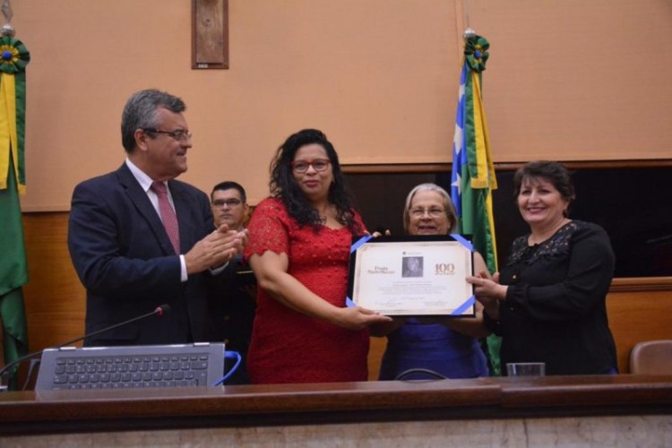 Alese celebra o centenário de Santo Souza