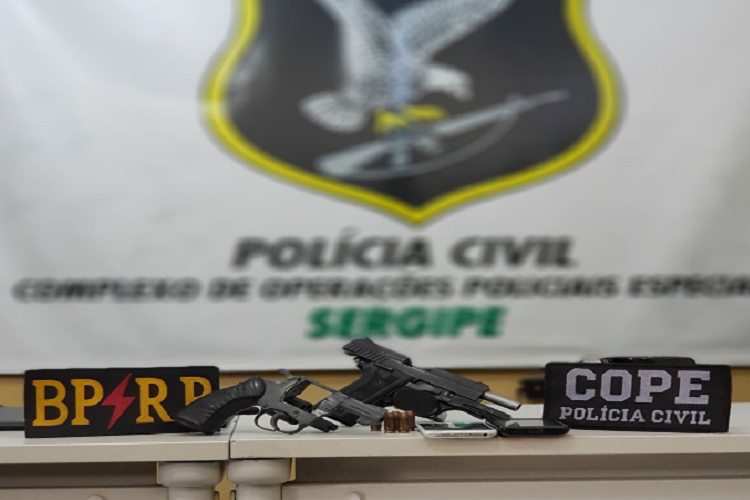 Assaltantes de ônibus que alvejaram PM morrem em confronto com a polícia