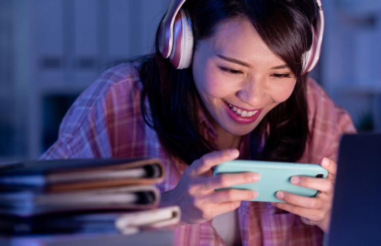 Santander oferece curso online gratuito de espanhol para sergipanos