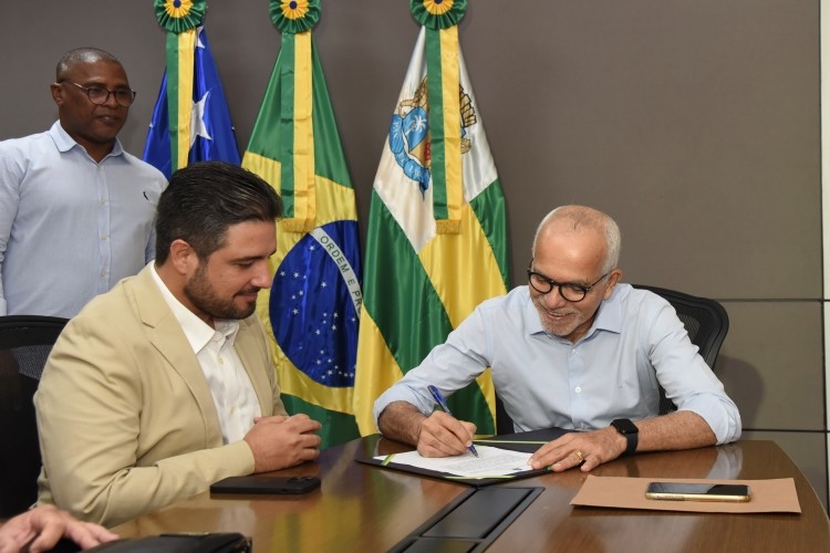 Edvaldo Nogueira reassume comando da gestão de Aracaju