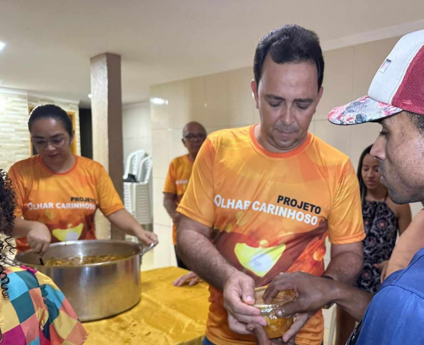 Fábio Meireles participa de ação solidária no bairro Santos Dumont
