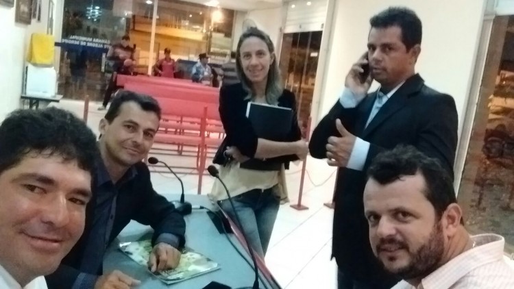 A improvável união corre tentando uma nova política em Monte Alegre