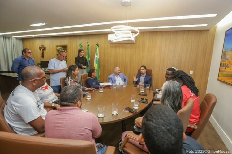 Aracaju: Câmara recebe representantes dos sindicatos da capital