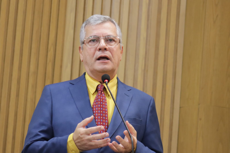 Iran propõe a criação de um programa municipal de moradia cidadã para atender à população em situação de rua