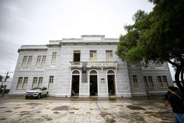 Prefeitura realiza oficinas gratuitas de artes visuais e contemporâneas