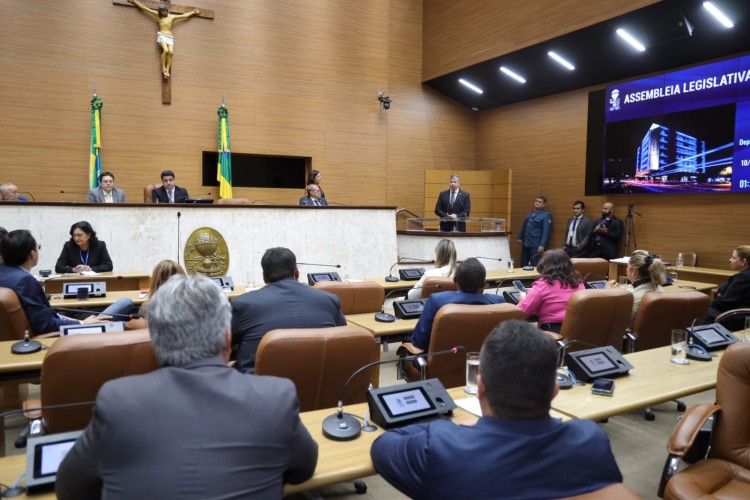 Alese aprova extensão do Abono Temporário para os professores