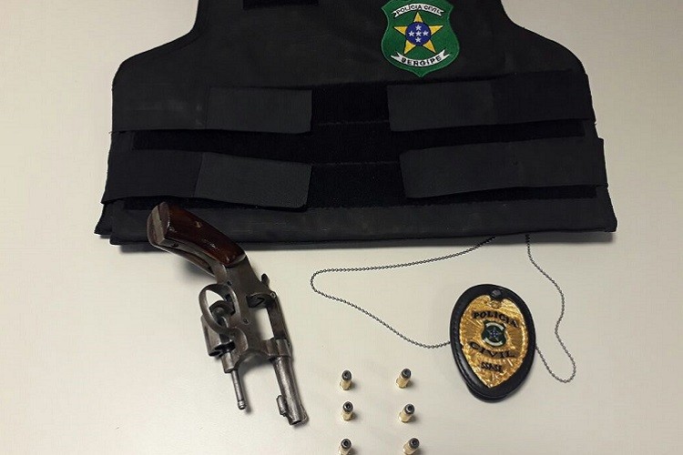 Itabaiana: Mulher é presa com arma de fogo em companhia de adolescente