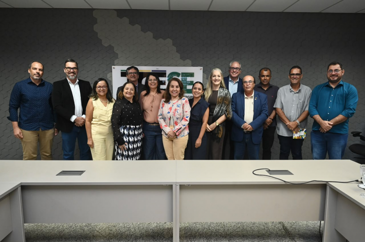 Uso estratégico de dados e equidade na educação pautam reunião do Pacto pela Educação no TCE