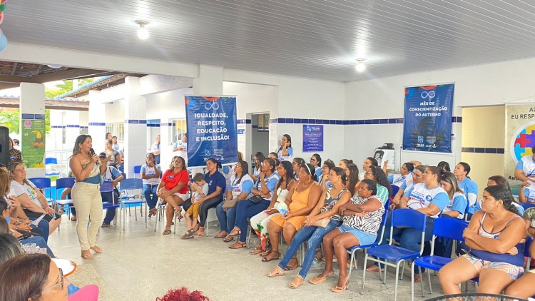 Presidente da Câmara de Telha participa de encontro sobre o autismo