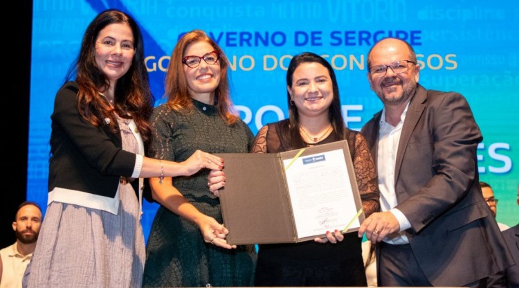 Governo de Sergipe empossa novos servidores da Saúde e reforça atendimento nos 75 municípios