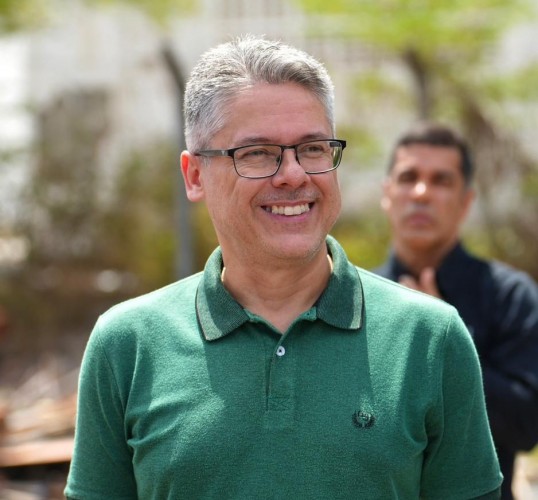 Senador Alessandro reúne entidades vencedoras do Edital de Emendas Participativas para entrega de premiação