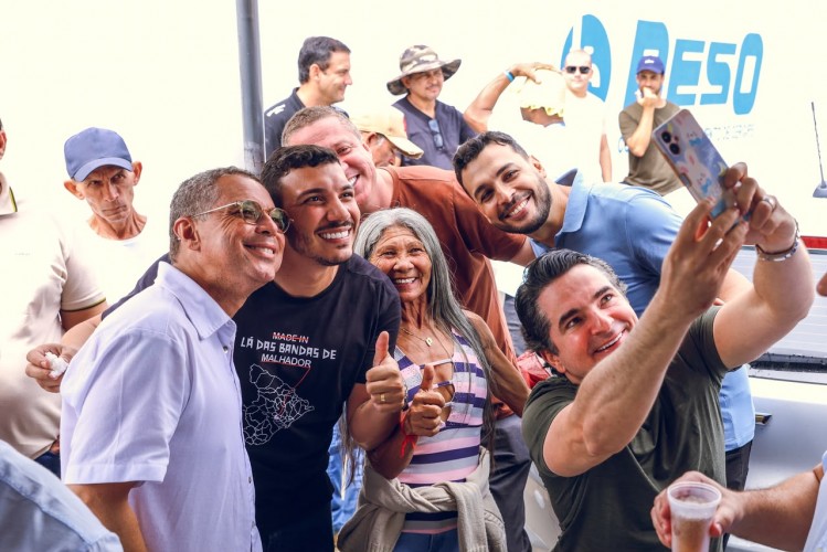 Ao lado do governador Fábio Mitidieri, Gustinho Ribeiro celebra investimentos no abastecimento de água em Malhador