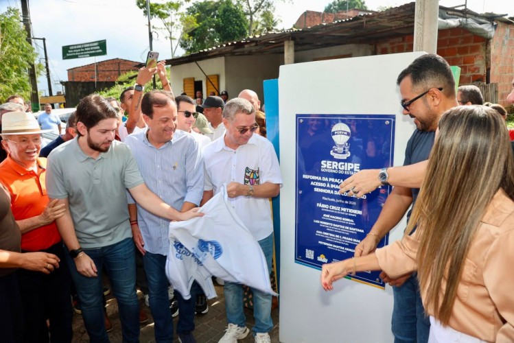 Riachuelo recebe obras de drenagem, pavimentação e revitalização de espaço religioso