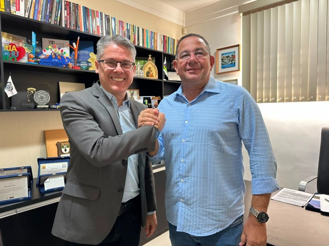 Delegado Alessandro recebe apoio de Coronel Ribeiro e destaca papel estratégico da segurança pública